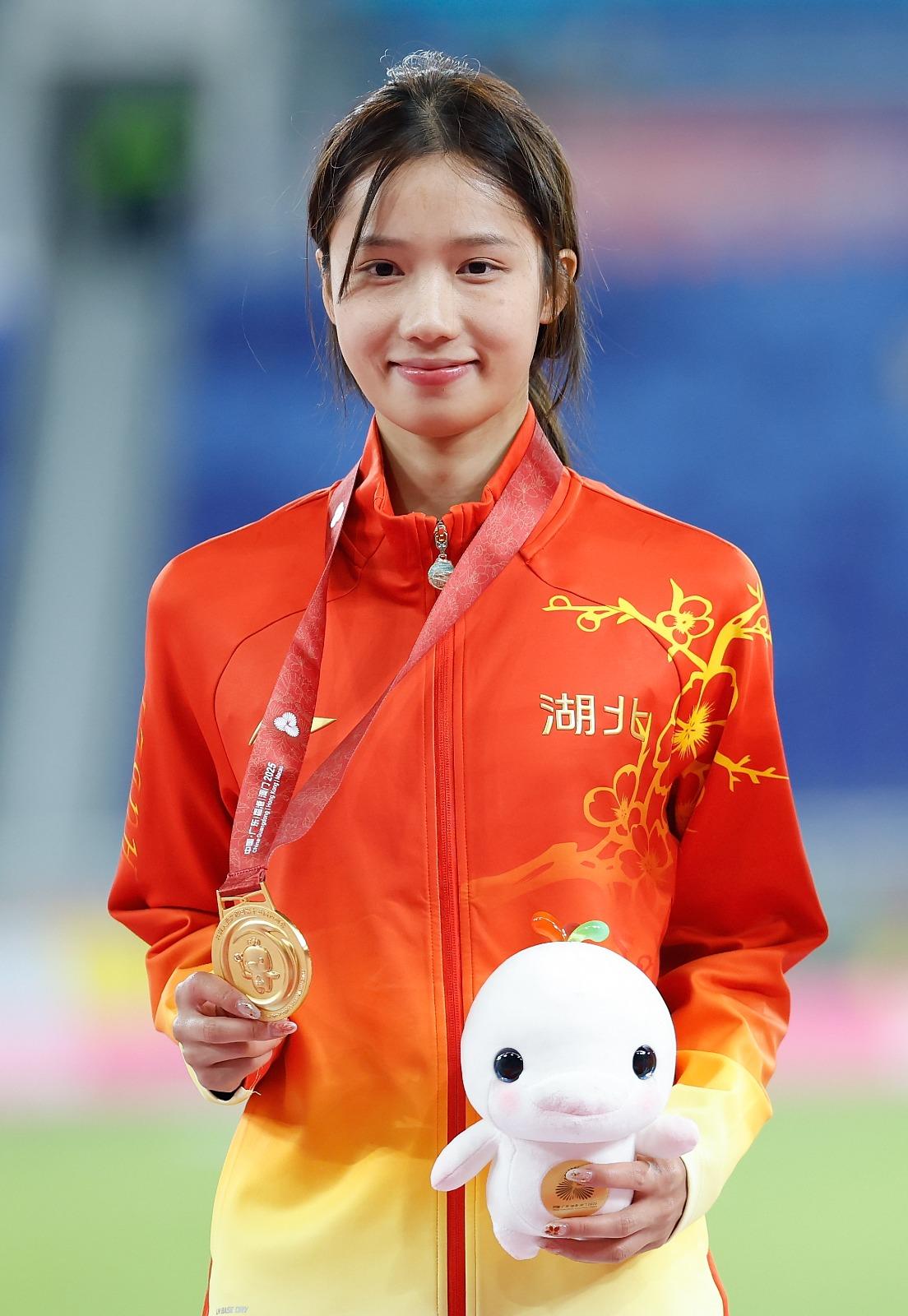 跳高女神邵雨琪身高1.75米。(新華社)