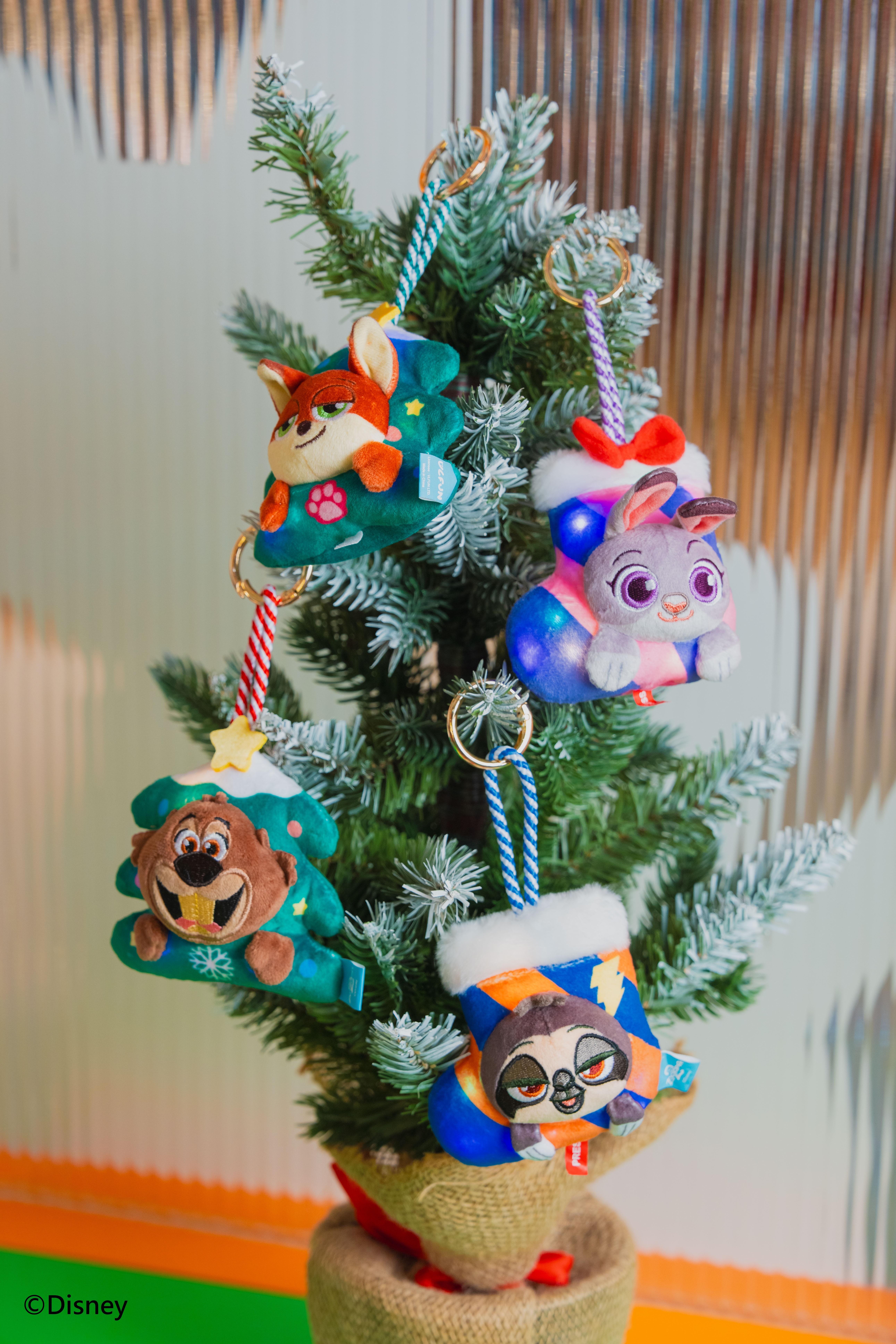 發光聖誕吊飾每款HKD 98(11月尾發售)