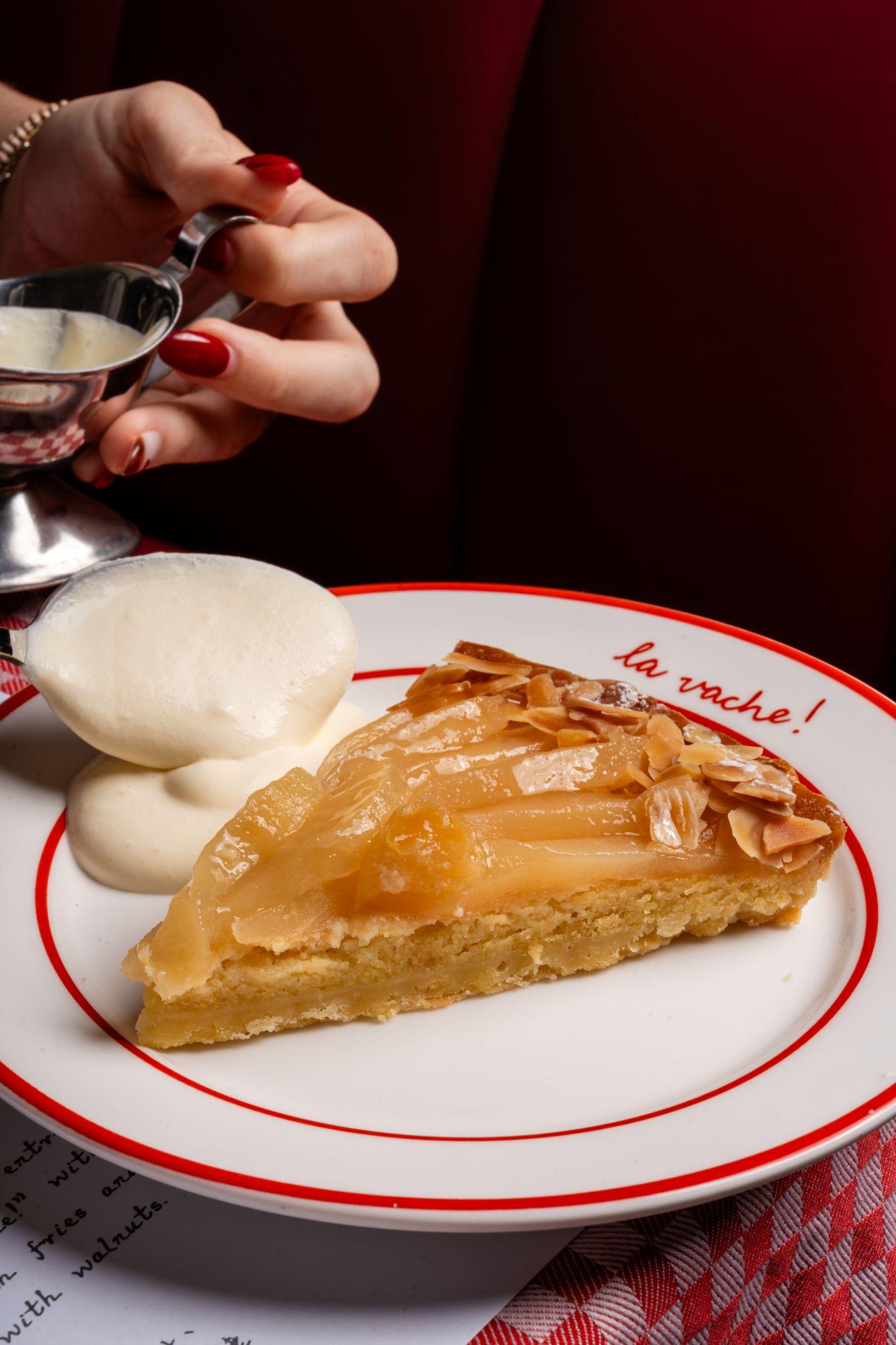 套餐包一款甜品,可自選檸檬蛋白撻。