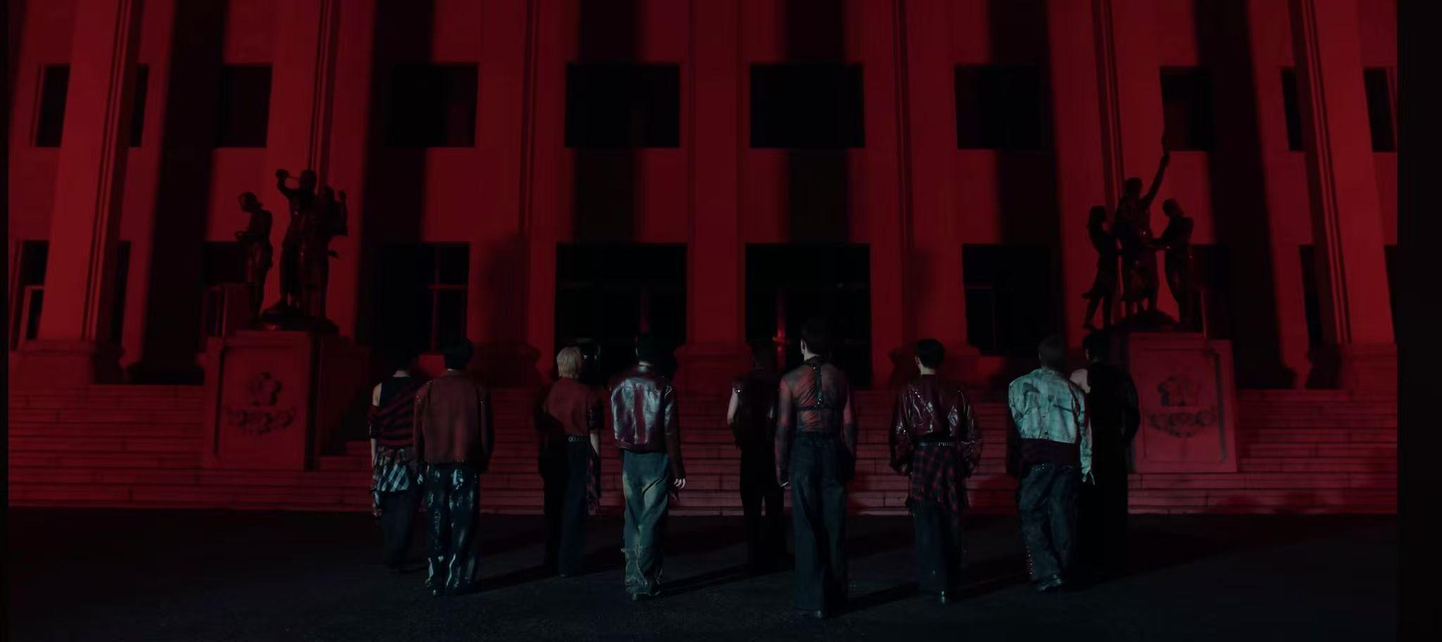 新歌《Alibi》公開了實拍MV。