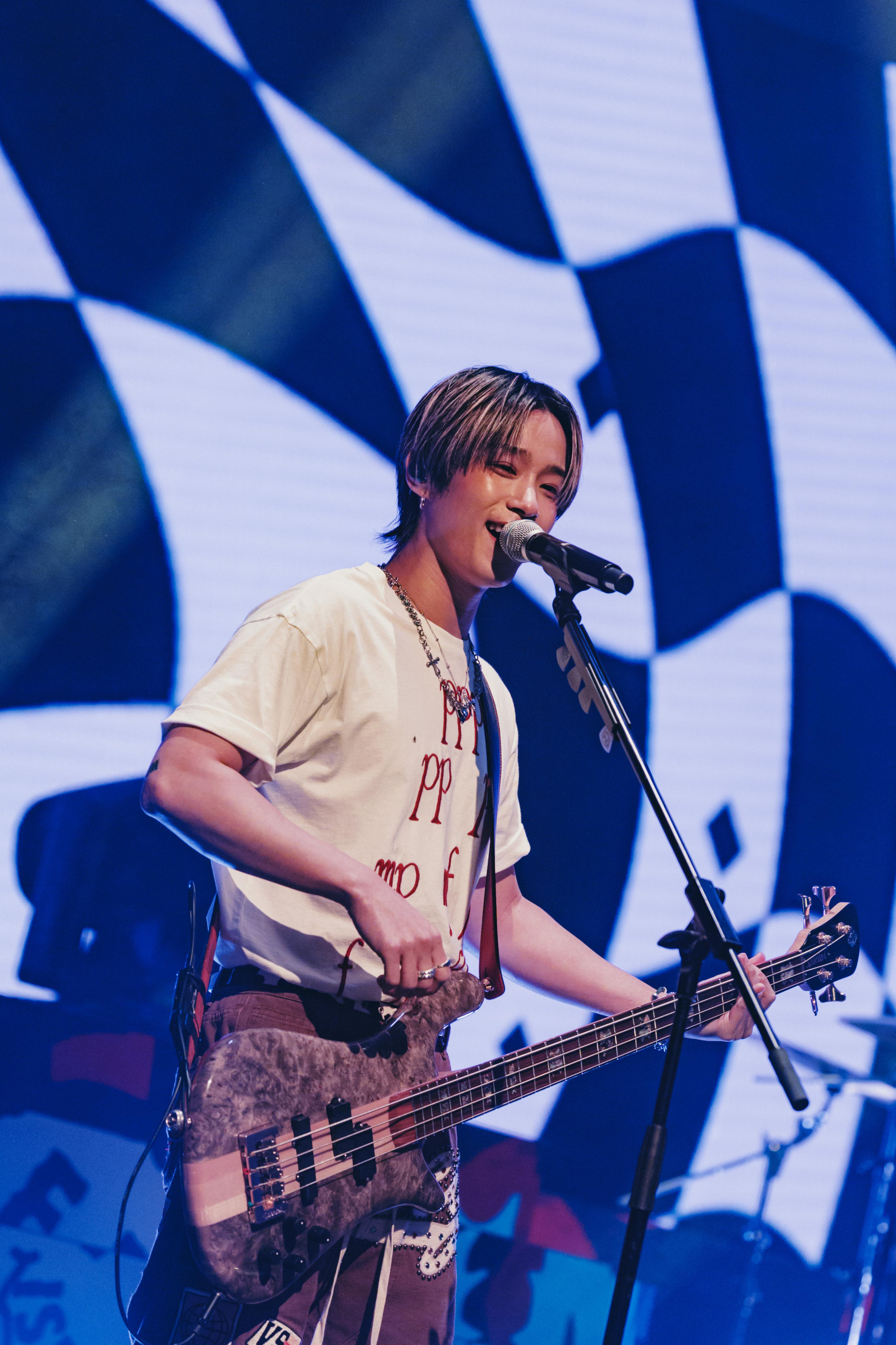 FTISLAND低音結他手李在真。