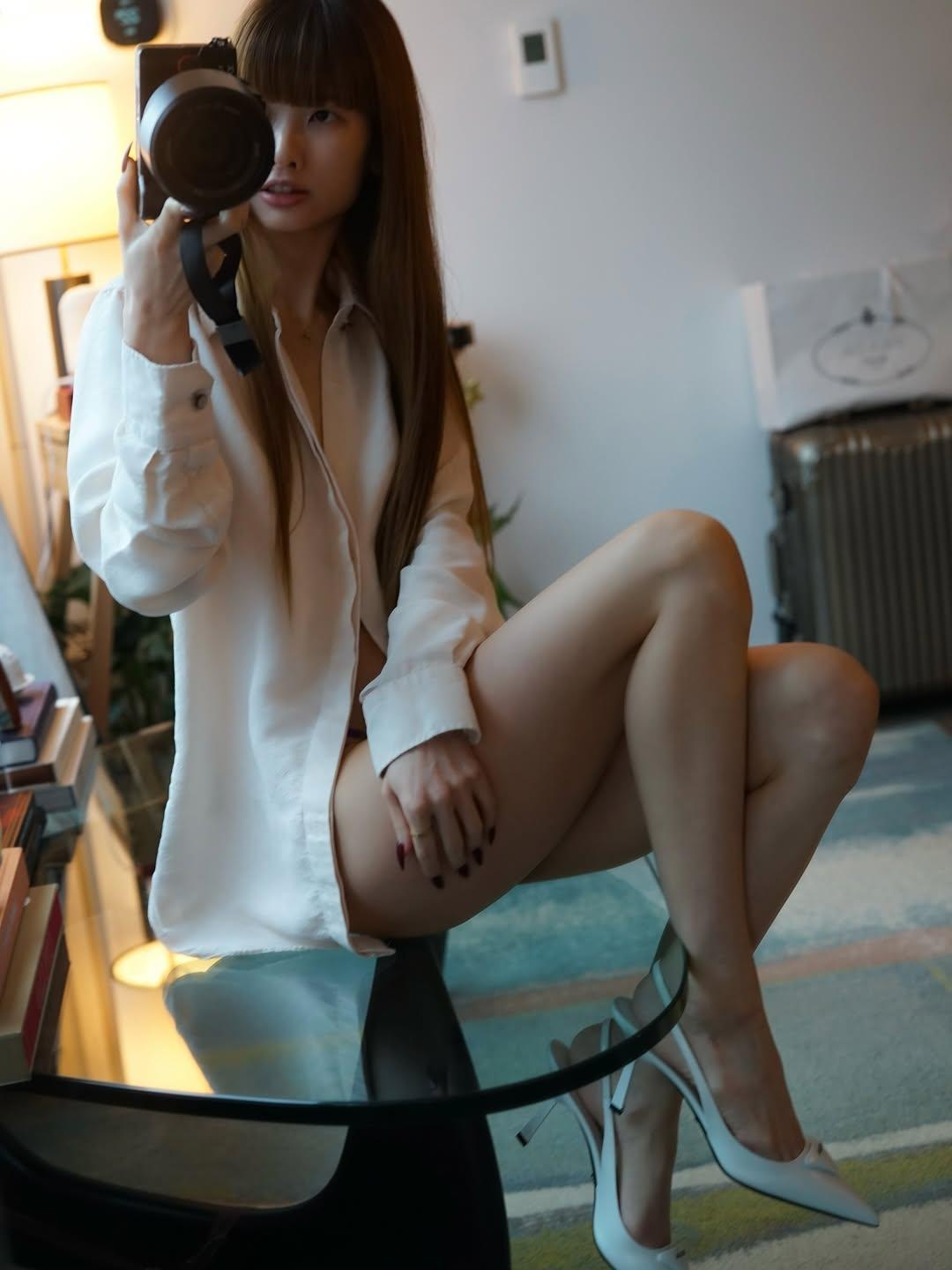 自稱美食網紅「Pei Chung」。