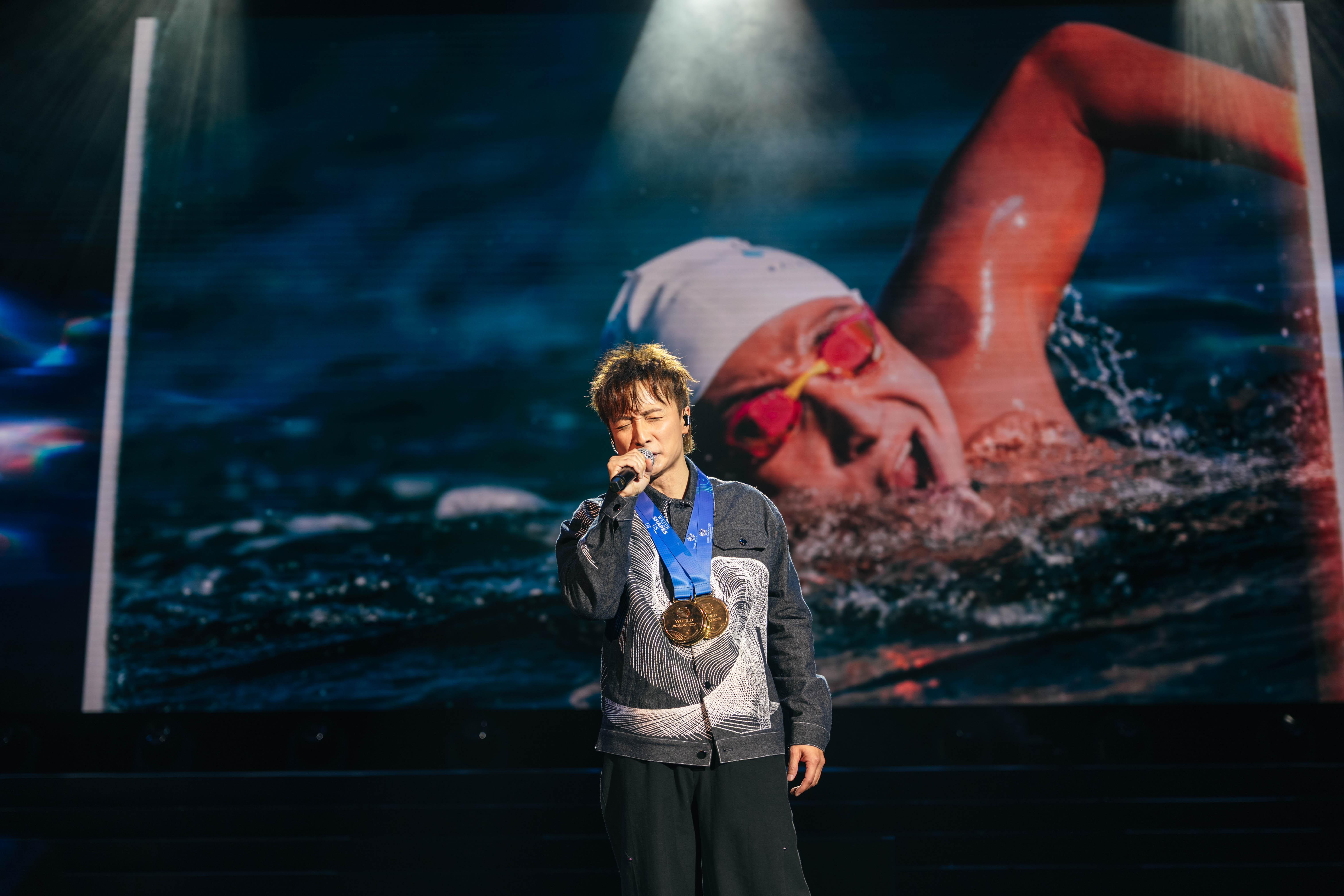 方力申自言不是非「前香港運動員」或「過氣冠軍」,而是「今天的世界冠軍」。