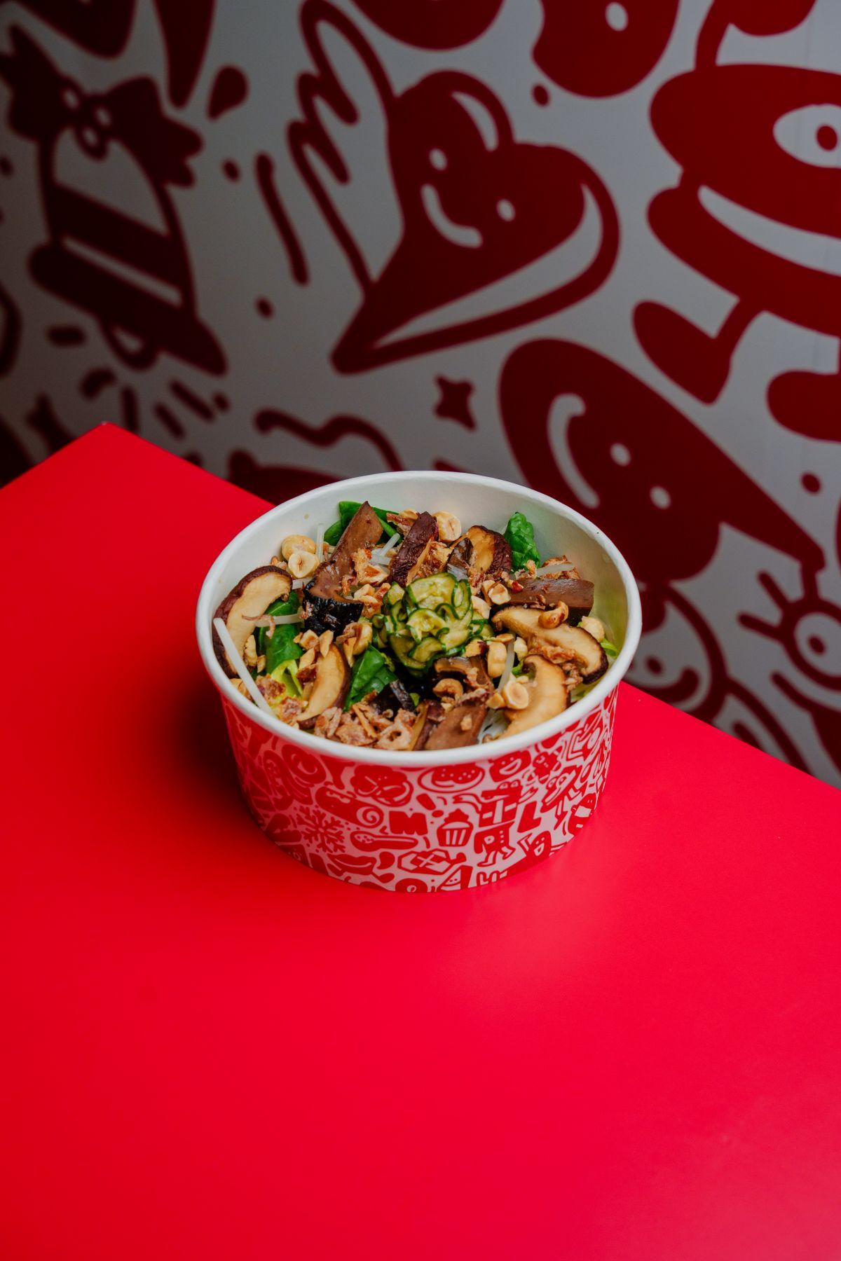 TATE Dining Room:柚子花椒雜菌沙律 ($78)