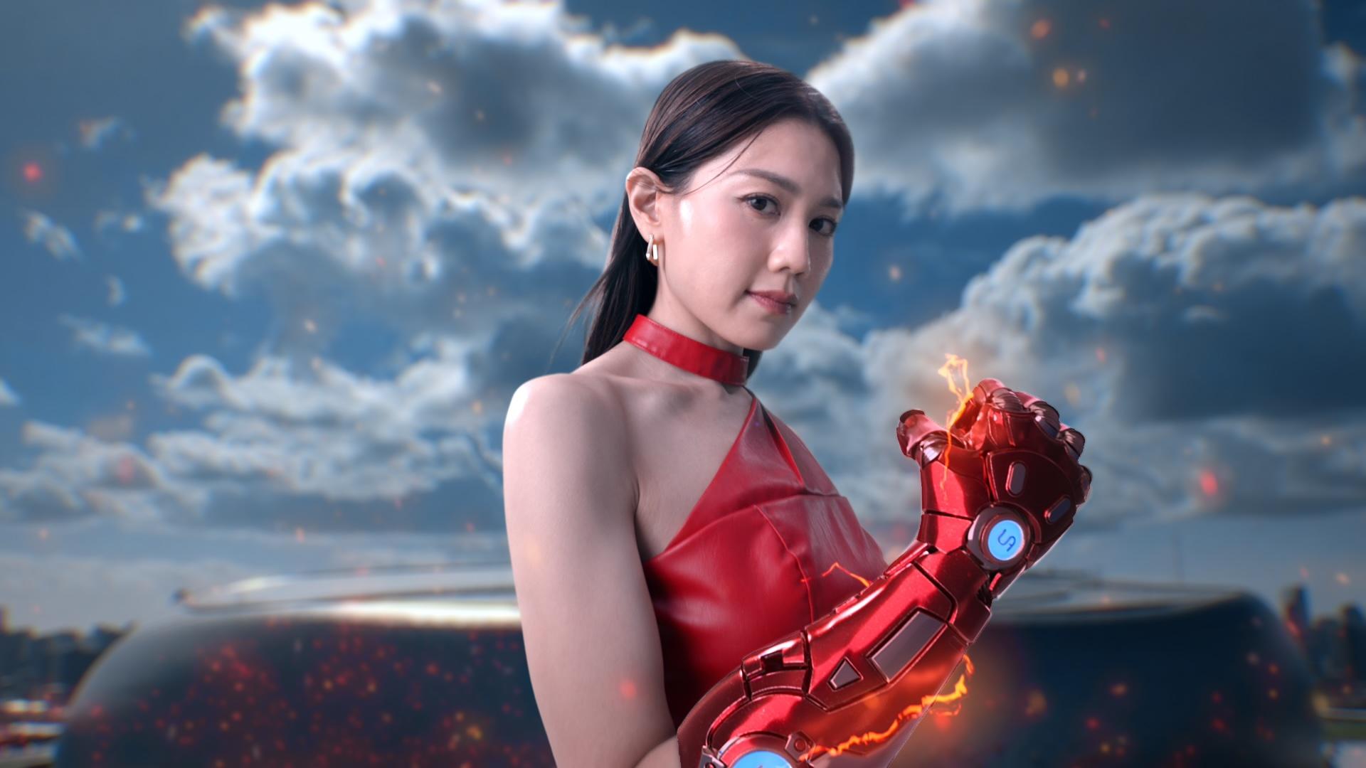 娜姐首演超級英雄,她說最難是凌空翻騰再落地動作。