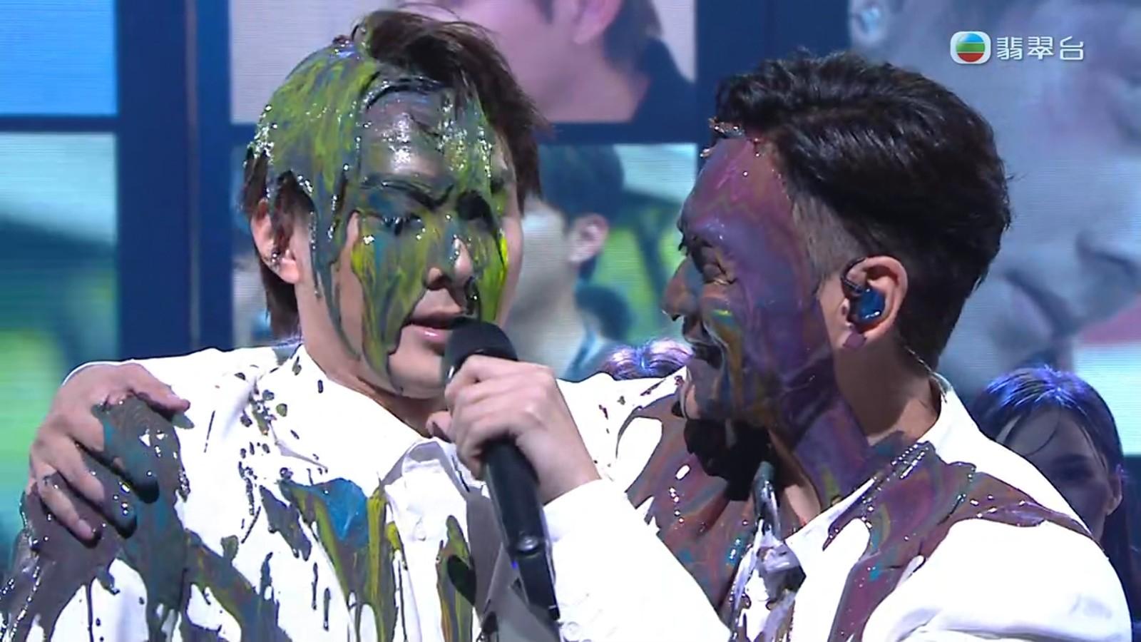 兩人演出贏得不少掌聲。