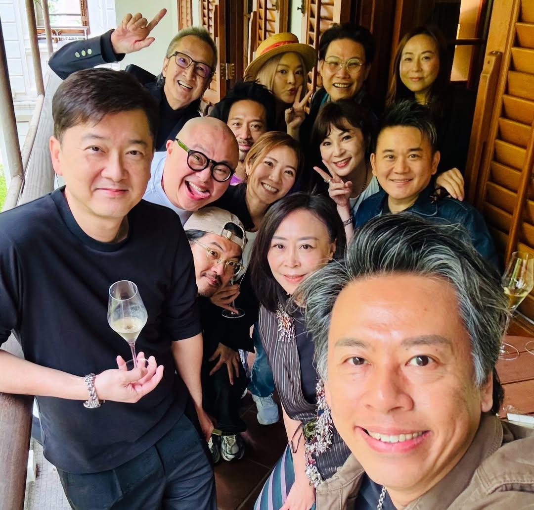 蘇永康與太太一齊出席朋友生日聚會。