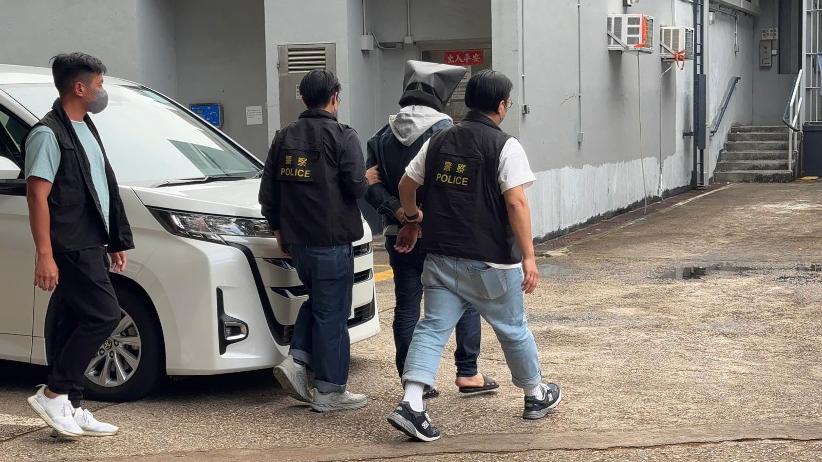 觀塘公屋單位變毒品武器倉,警拘無業漢檢逾470萬元海洛英及刀具。