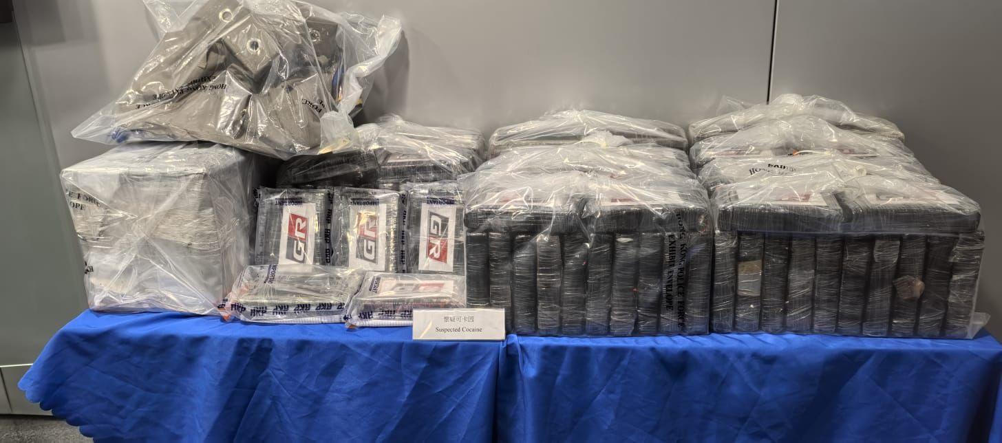 東非烏干達男冒認領事職員送文件,行李酒店藏8100萬元可卡因被捕。