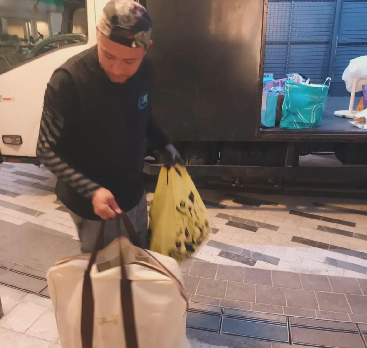 張致恒為災民出一分力。