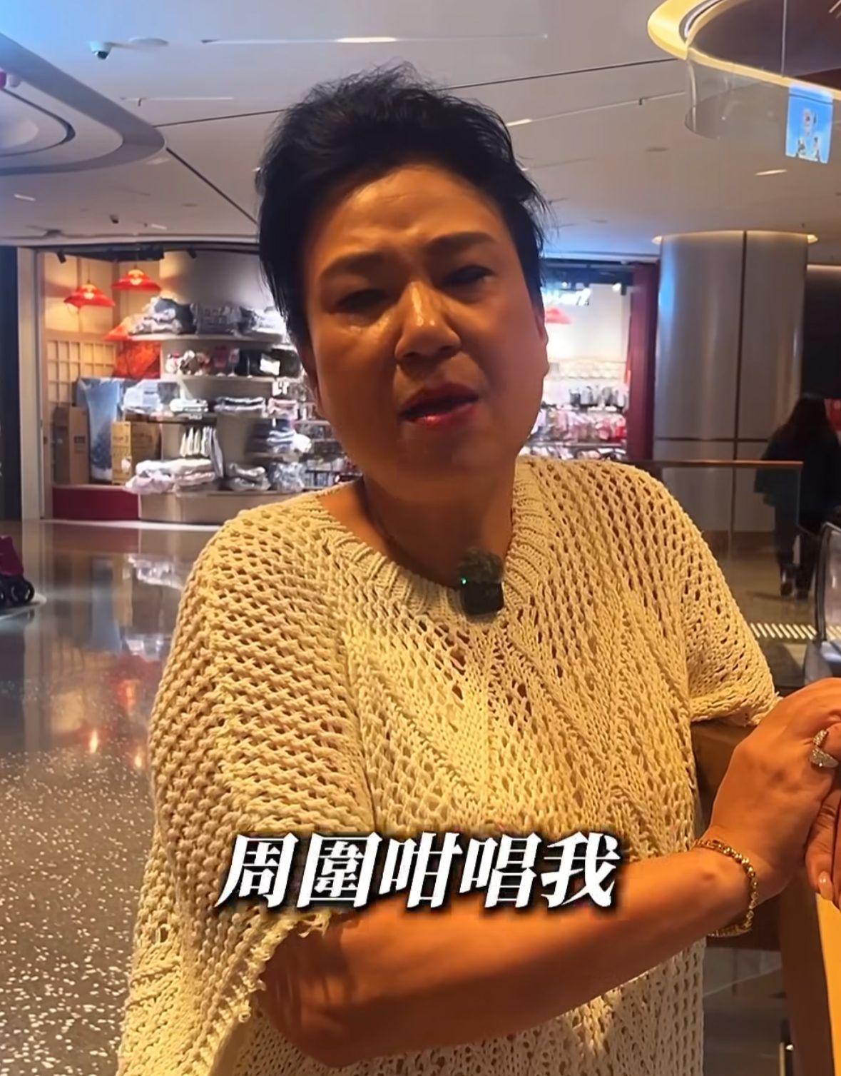 Momo校長指如親兒子般栽培馮皓揚兼且用盡人脈捧紅他。