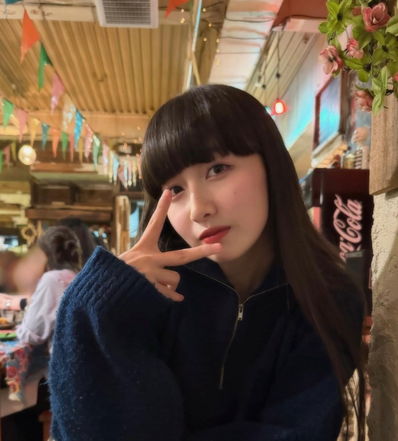 心美與排球員小川智大發展兩年地下情。