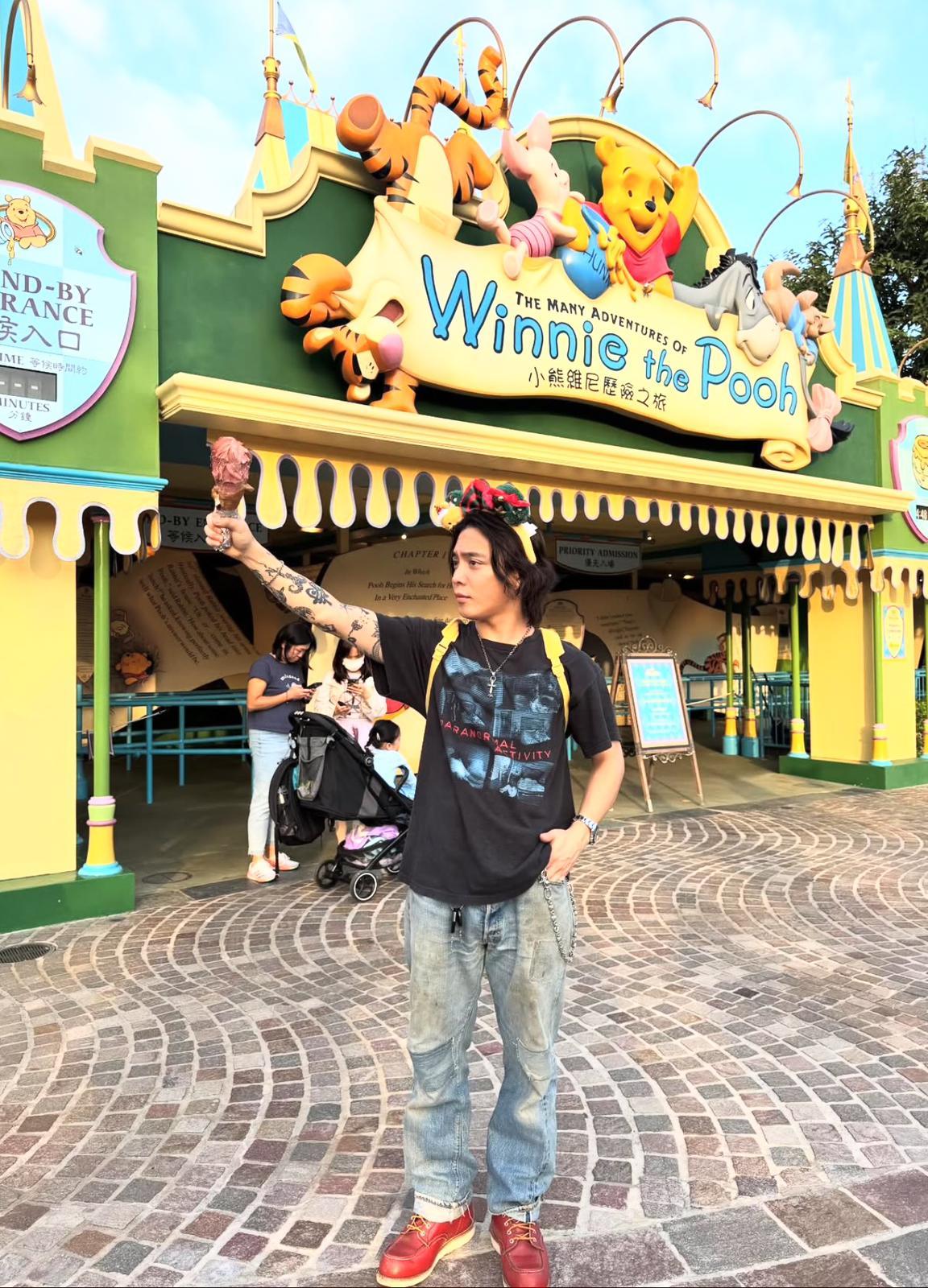 優里到香港迪士尼樂園玩個夠本。