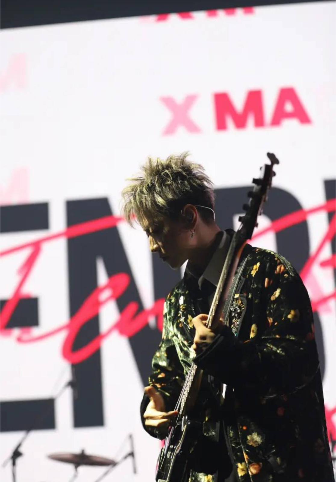 佐藤健以樂隊TENBLANK成員身份舉行亞洲巡迴見面會。