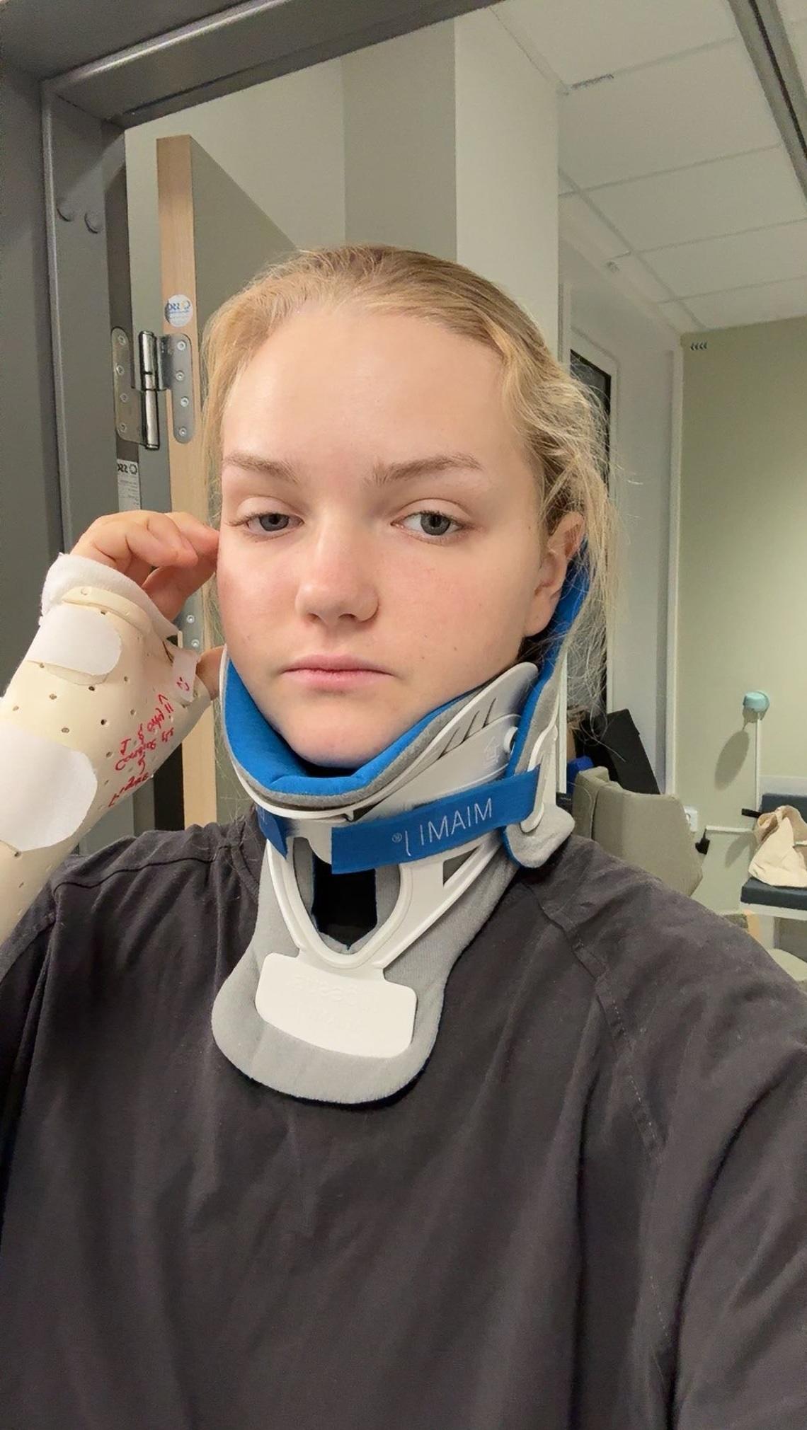 博伊被獅子咬傷,須在醫院接受長期治療。(互聯網)