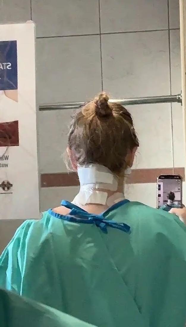 博伊被獅子咬傷頭部,傷勢嚴重。(互聯網)