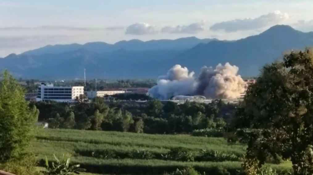 緬甸軍方上月突襲位於泰緬邊境妙瓦底的網絡詐騙園區「KK園」。(互聯網)