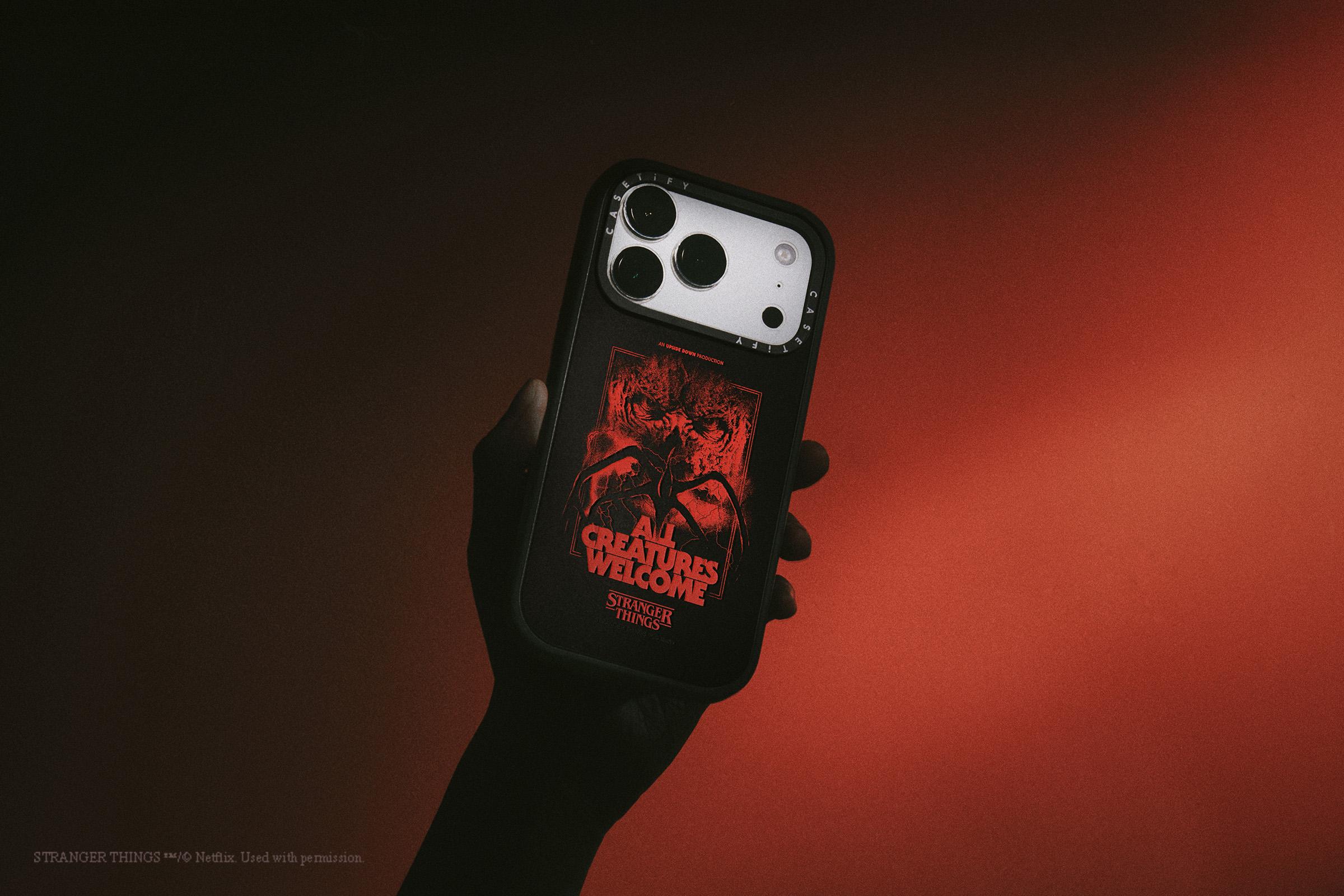 CASETiFY Stranger Things All Creatures Welcome Case MagSafe兼容強悍防摔手機殼$549。