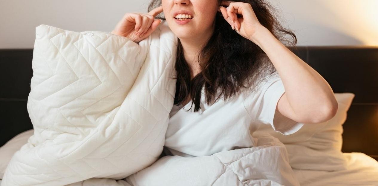 泰國布吉有村民投訴情侶做愛聲嘈吵,影響睡眠。(互聯網)