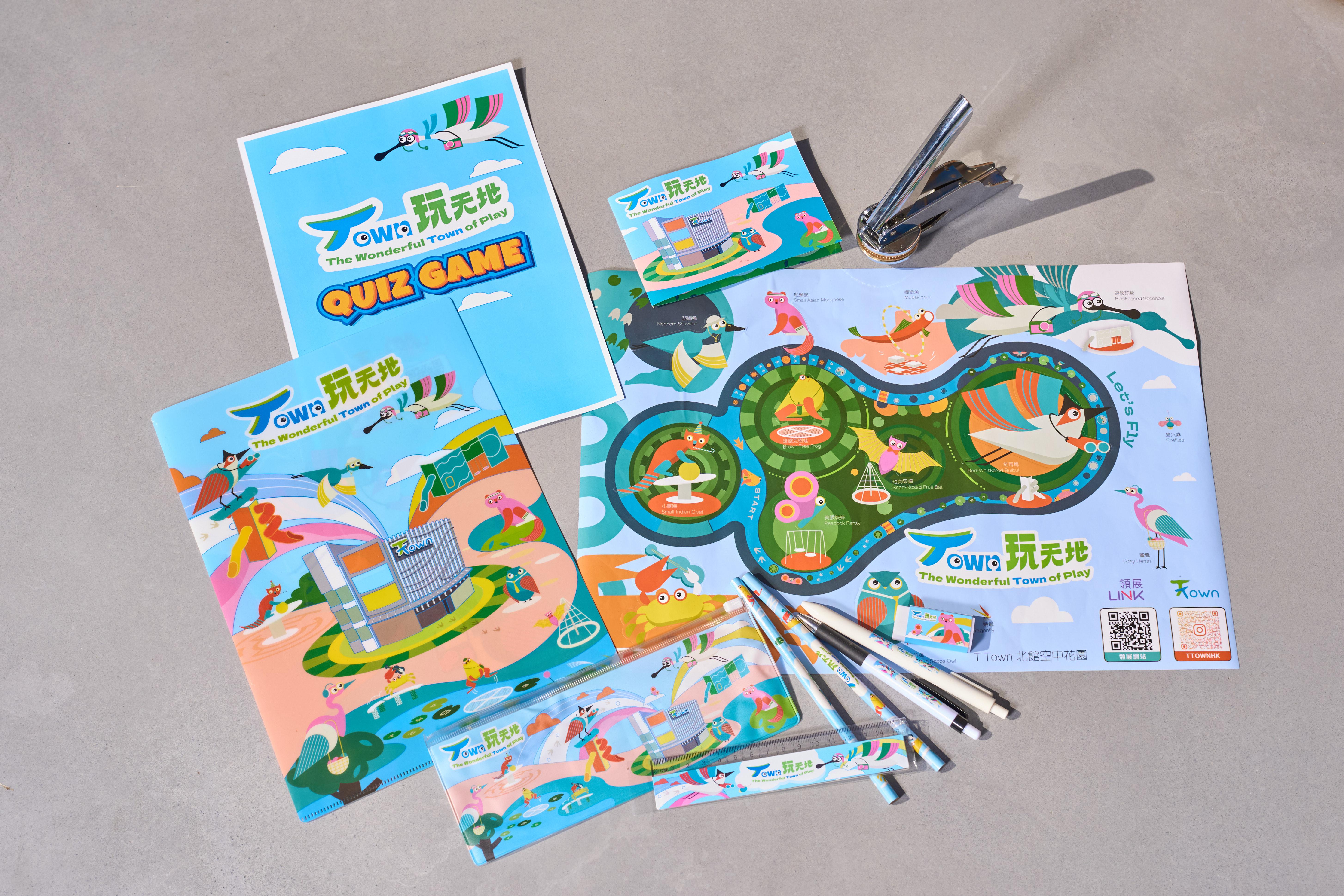 於2026年1月至3月指定周末來到「Town玩天地」,通過追蹤及讚好 T Town及Linkhksurprise專頁的個人社交平台,即可免費得到「Town玩大問答卡」或「Town玩定向集印卡」一張,完成指定任務即有機會獲取夾公仔機會一次。