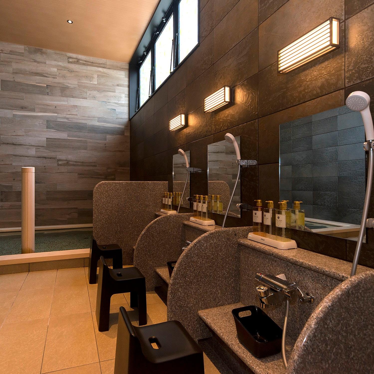 機場酒店推介:千歲皇后酒店 *此住宿可使用 85 折優惠券,連直接折扣優惠,最高可達 81 折