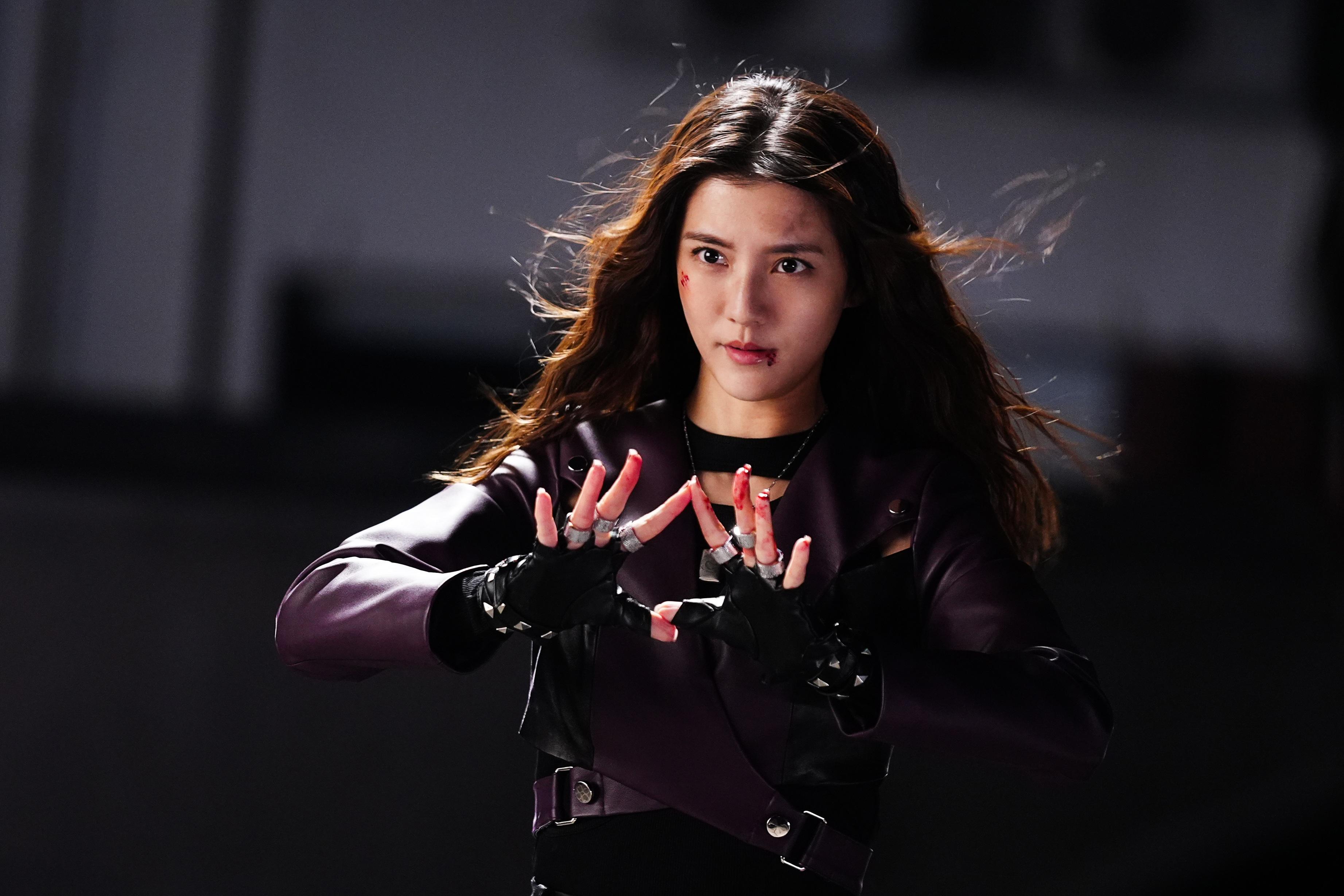 《我和殭屍有個約會》電影版《驅魔龍族馬小玲》已在本地串流平台hmvod上架。