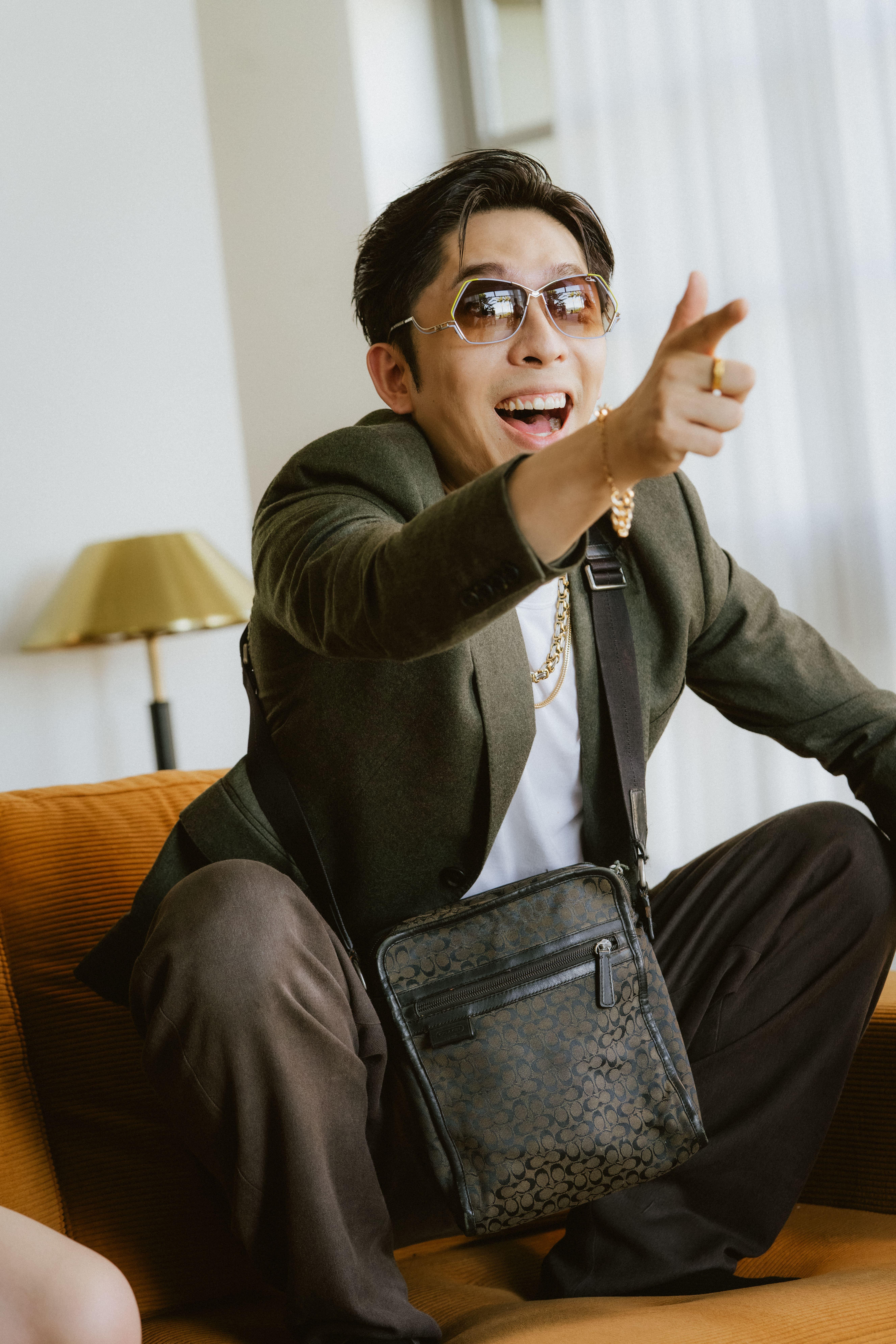 MIRROR成員呂爵安(Edan)實力陣容主演。