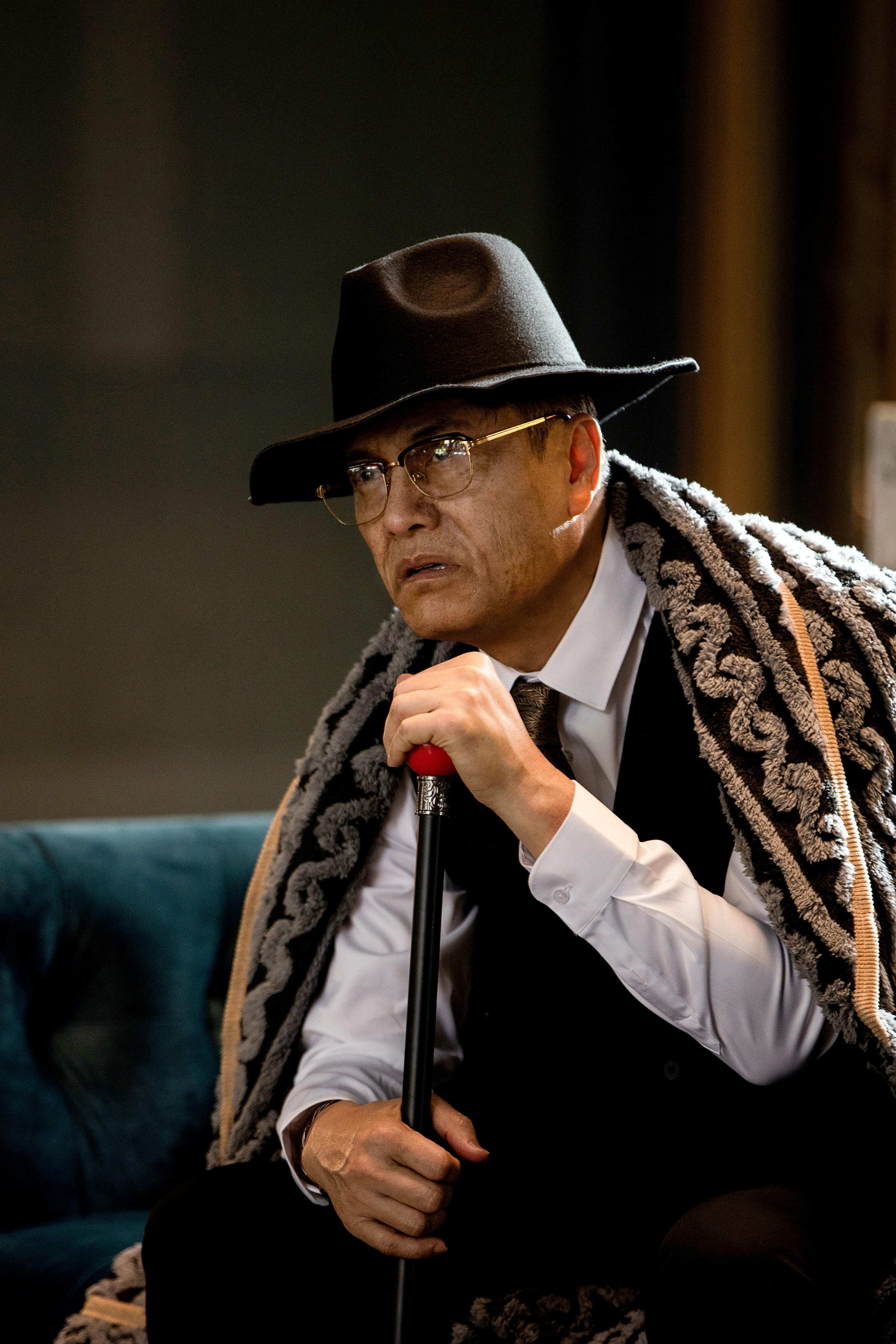 呂良偉飾龍一夫。