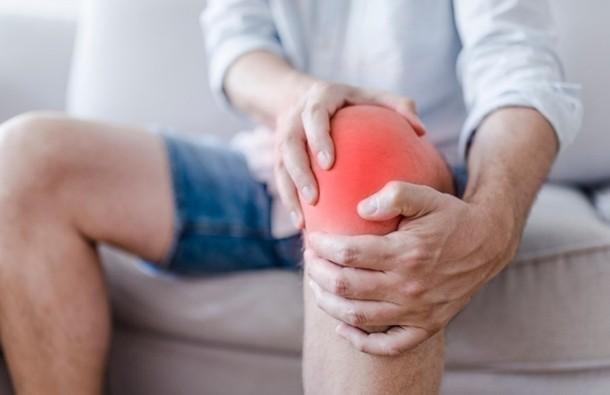 過多尿酸會導致關節紅腫劇痛,嚴重更會影響腎臟健康。