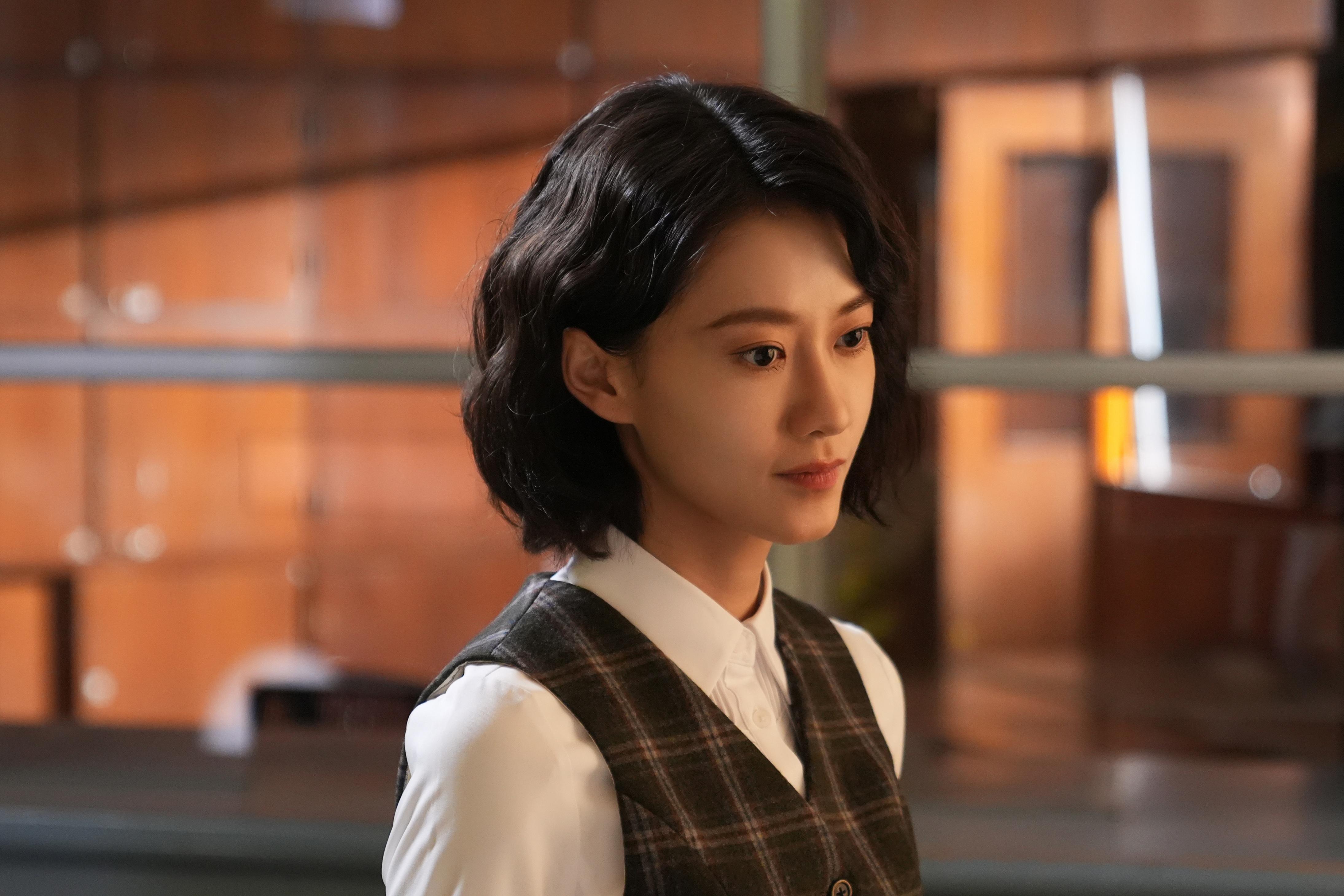 廖子妤飾龍未來。