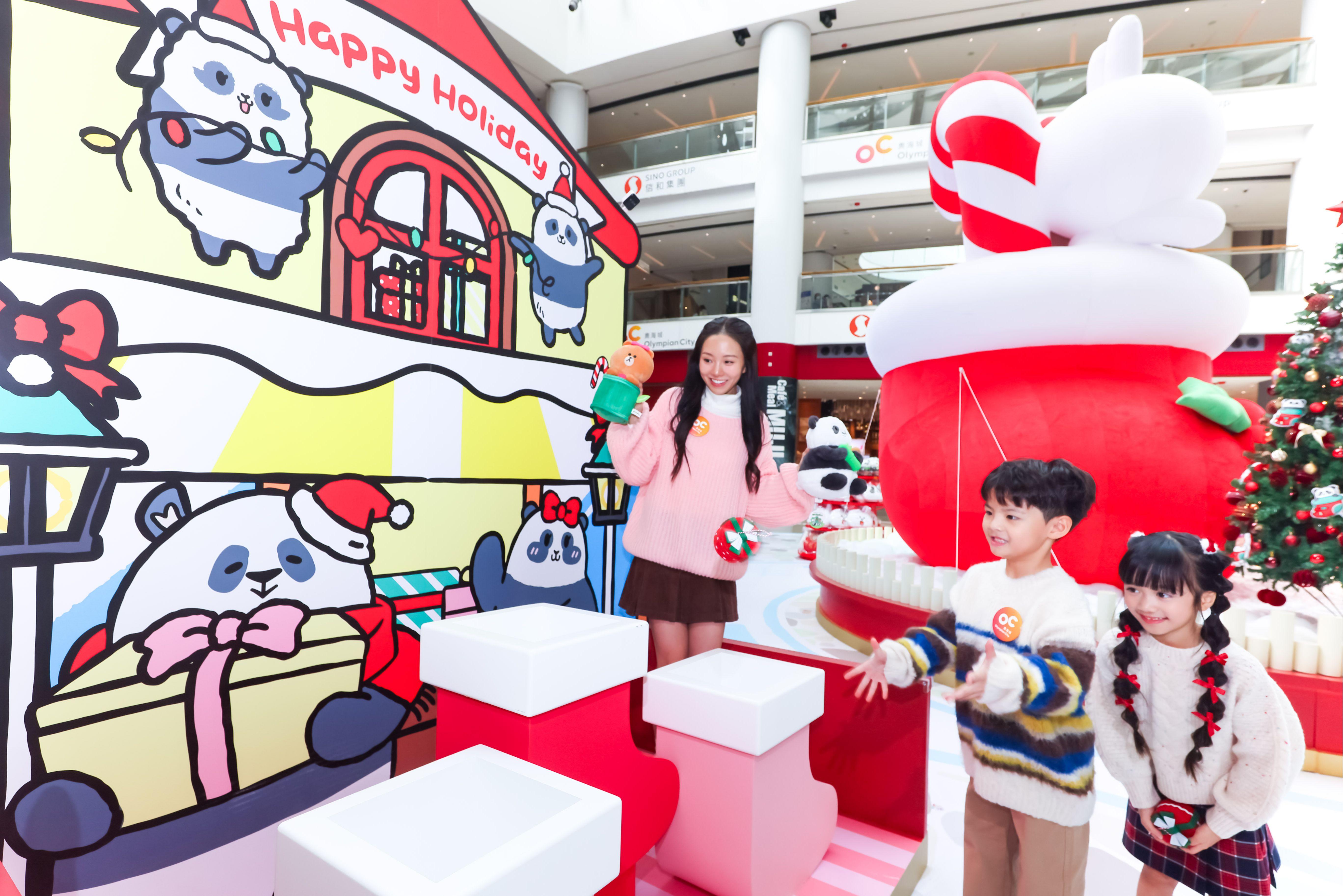 Panda Friends FUN享禮物大作戰:只需將色彩繽紛的禮物準確投入巨型聖誕襪中,成功投進即可獲得1個印章