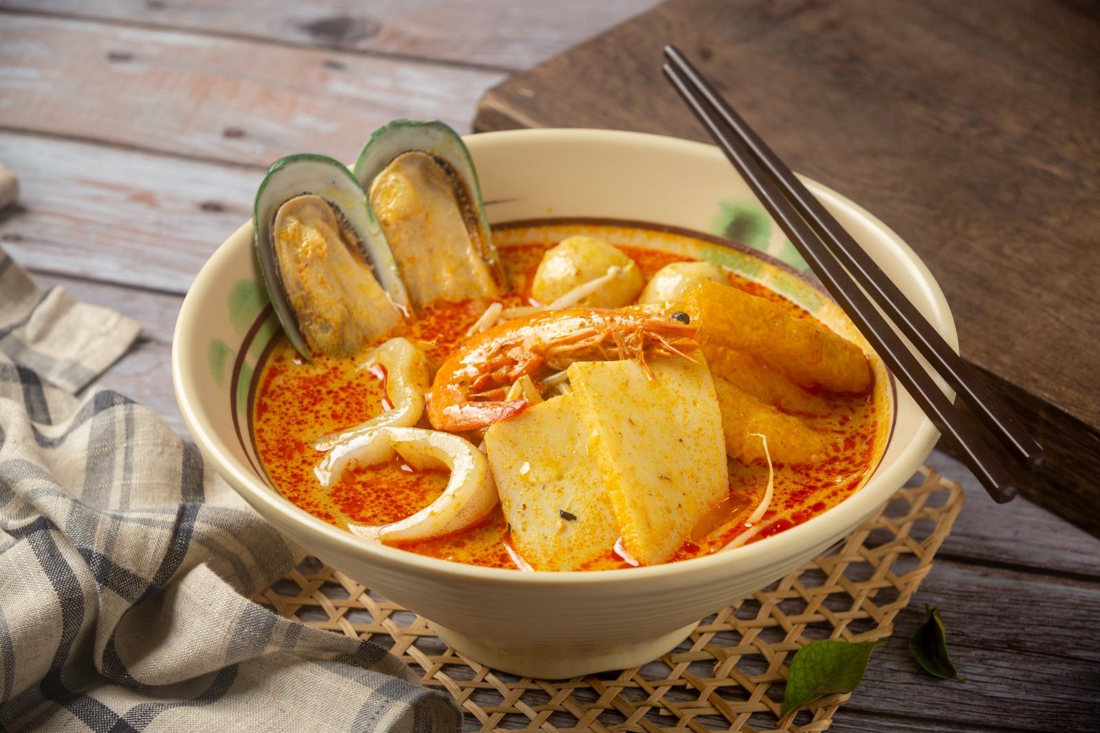 海鮮喇沙($88)落足香料如蝦米、咖喱葉等每天熬煮,重椰汁香。(負責人阿榮授權相片刊登)