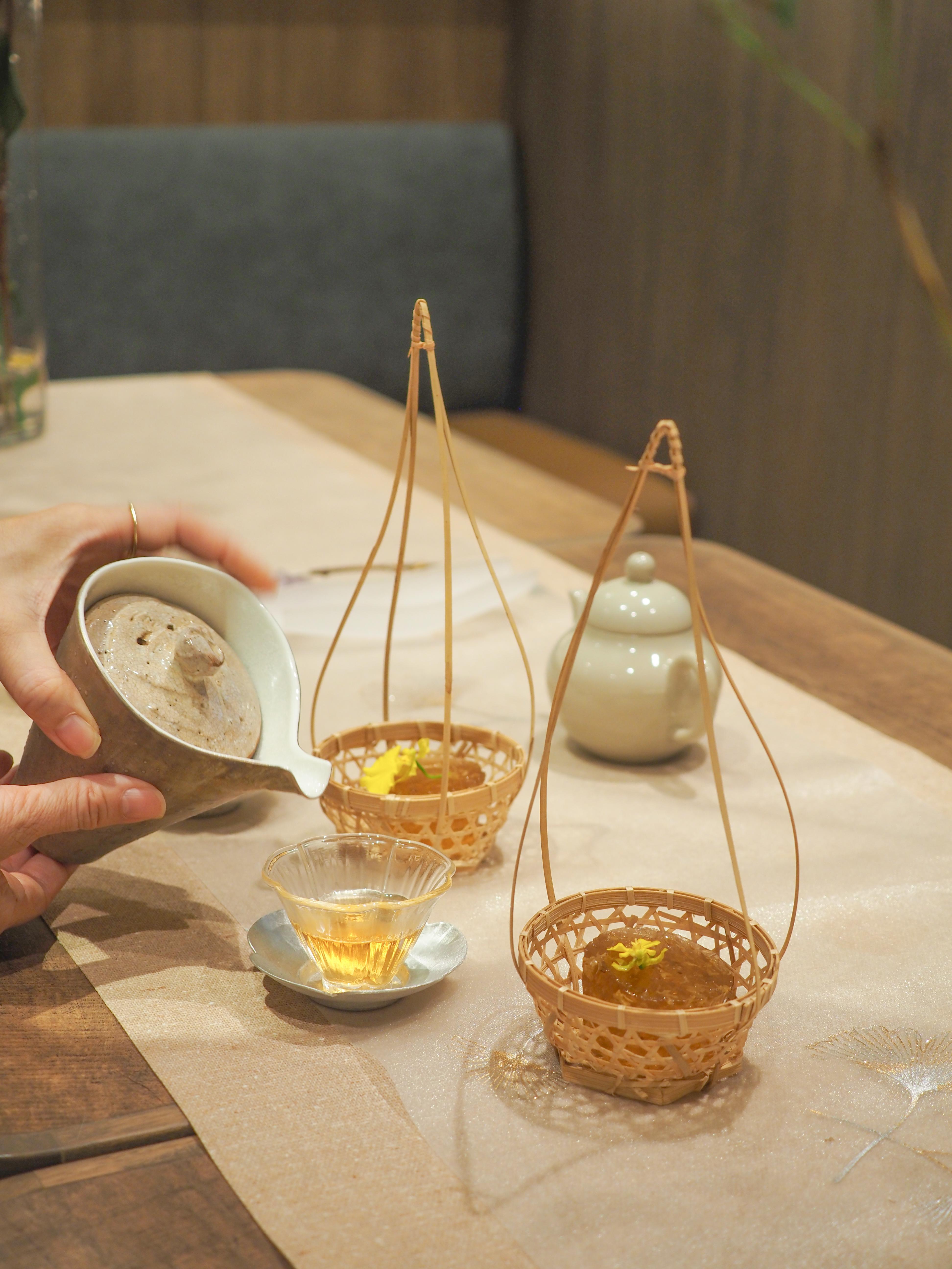 Shadow不時以茶會友,舉辦茶席沙龍與愛茶之人分享心水茶品。