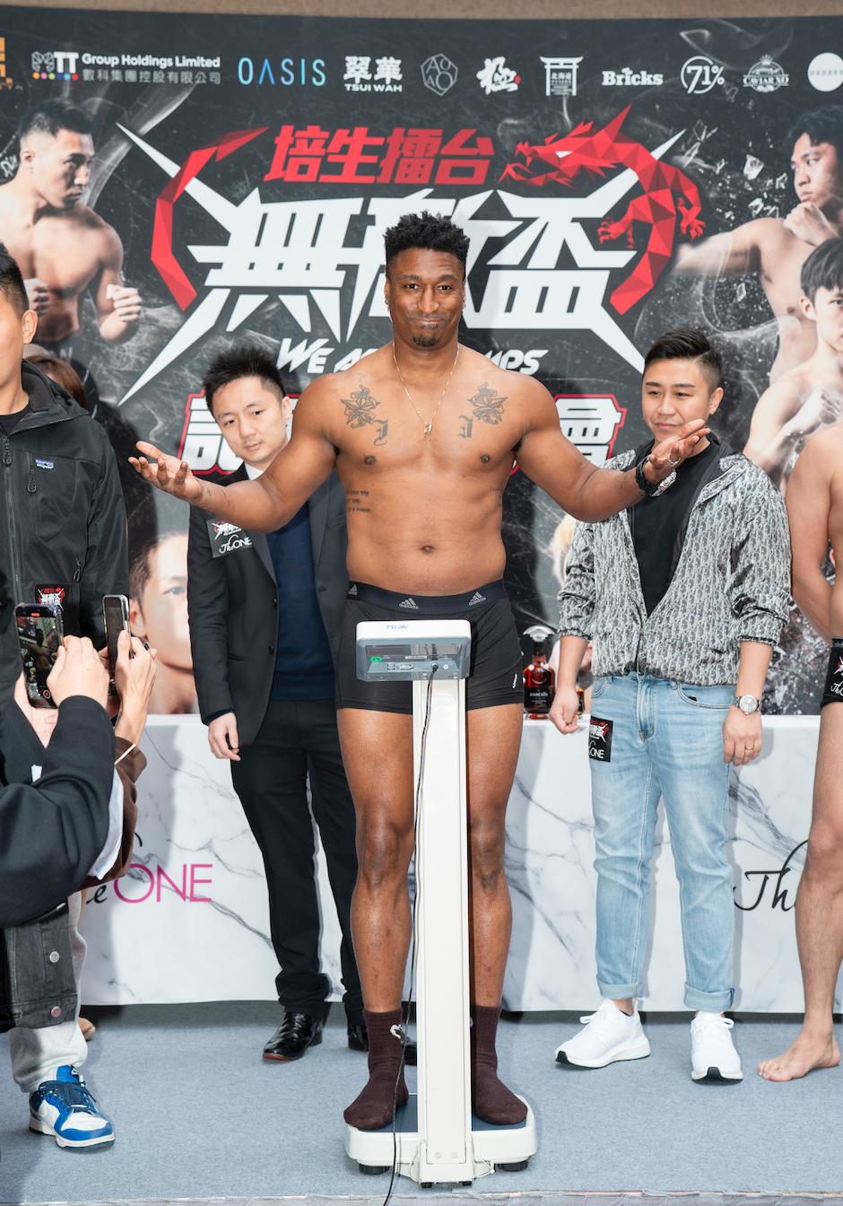 Black Joe體重是81.4磅。