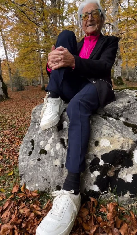 拉薩每日做gym舉鐵,誰看得出她已經101歲?(互聯網)