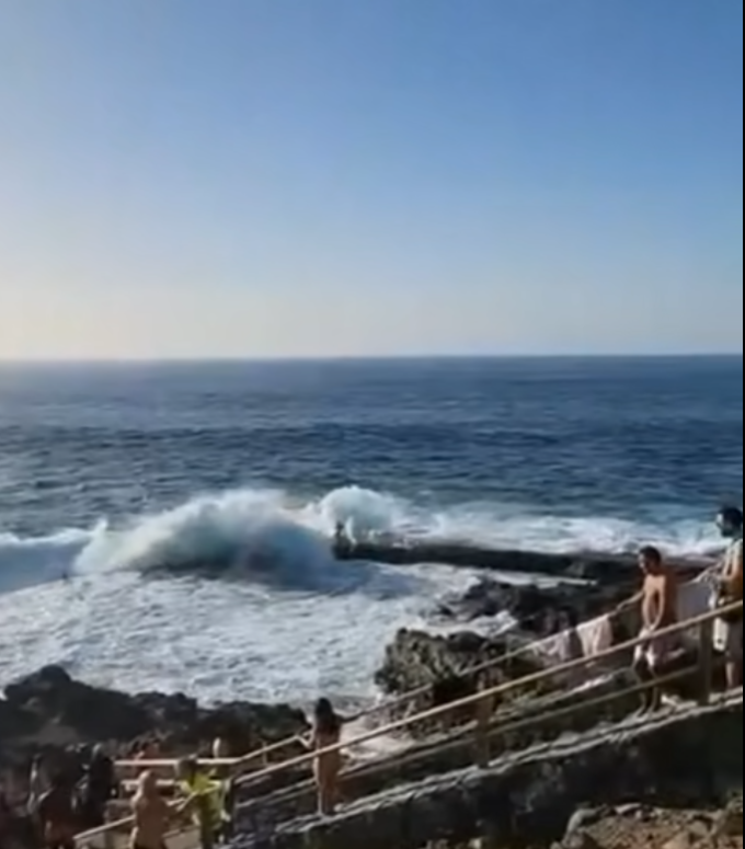 西班牙名勝大浪捲走遊客釀3死3傷(有片)