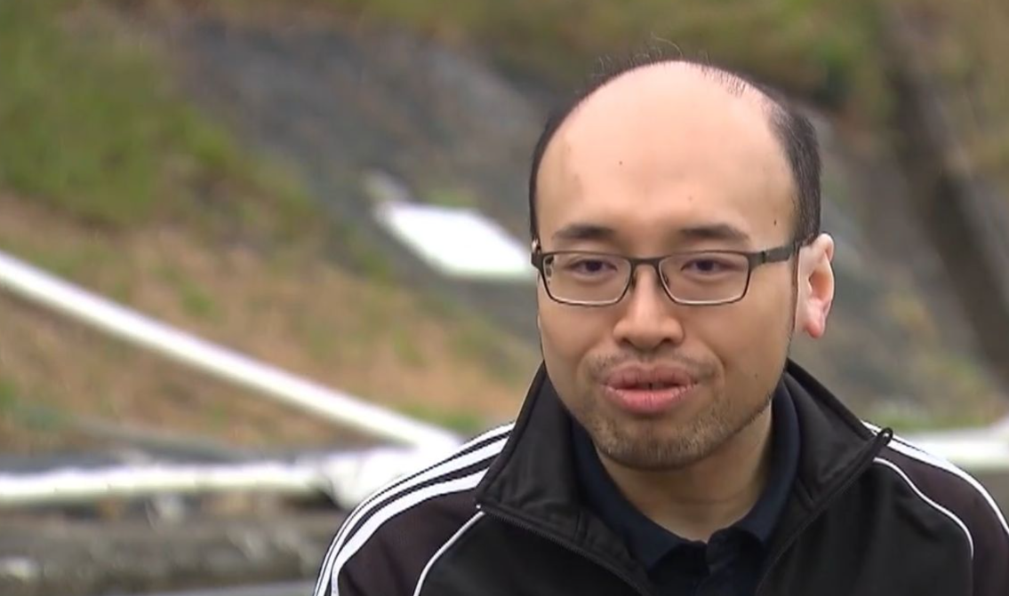 「35+」串謀顛覆國家政權案,判囚7年的趙家賢原訂2028年初才獲釋,惟因為獄中表現良好,獲懲教署按相關法例機制提前於10月底釋放,成為國安罪成者第一人。(無線新聞畫面)