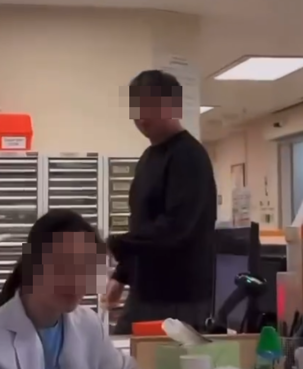 社交平台有網民上載影片,指有公立醫院醫護人員於當值期間「玩針筒」,以針筒「射水」嬉戲,並拍片上載到自己的社交媒體帳戶。(Threads)