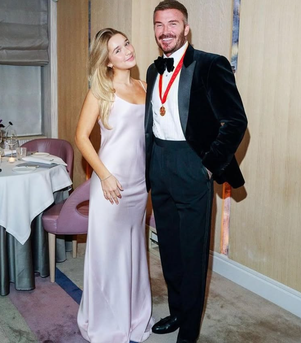 「哈七」Harper Seven、碧咸