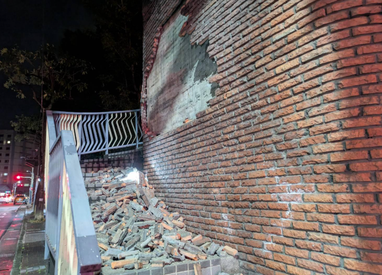 台灣宜蘭7級地震