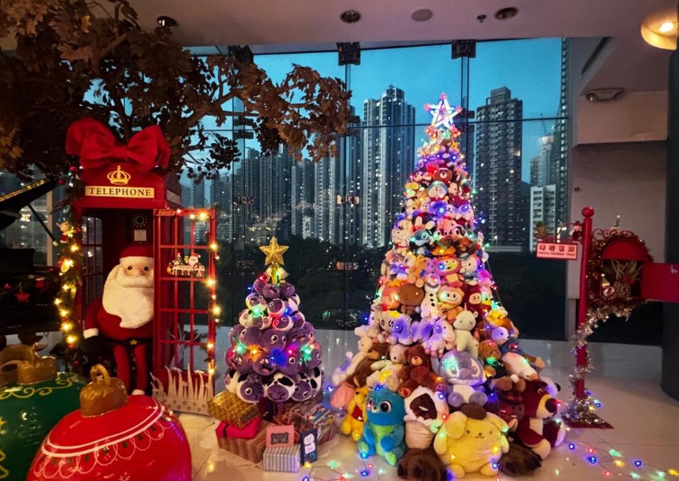 提子公仔聖誕樹。(警務處提供)