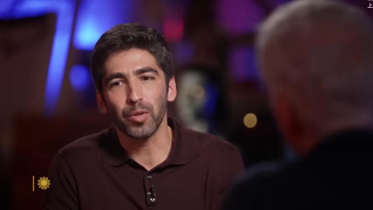 占士金馬倫又與主持Jonathan Vigliotti談到如何自學成為導演。