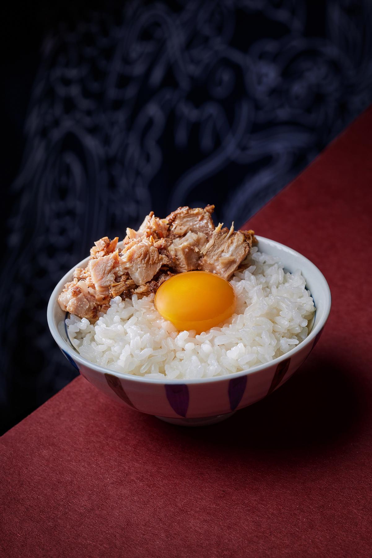 魚雷飯($25)吃畢麵條,將剩下濃湯加入白飯,索盡湯汁濃惹精華。