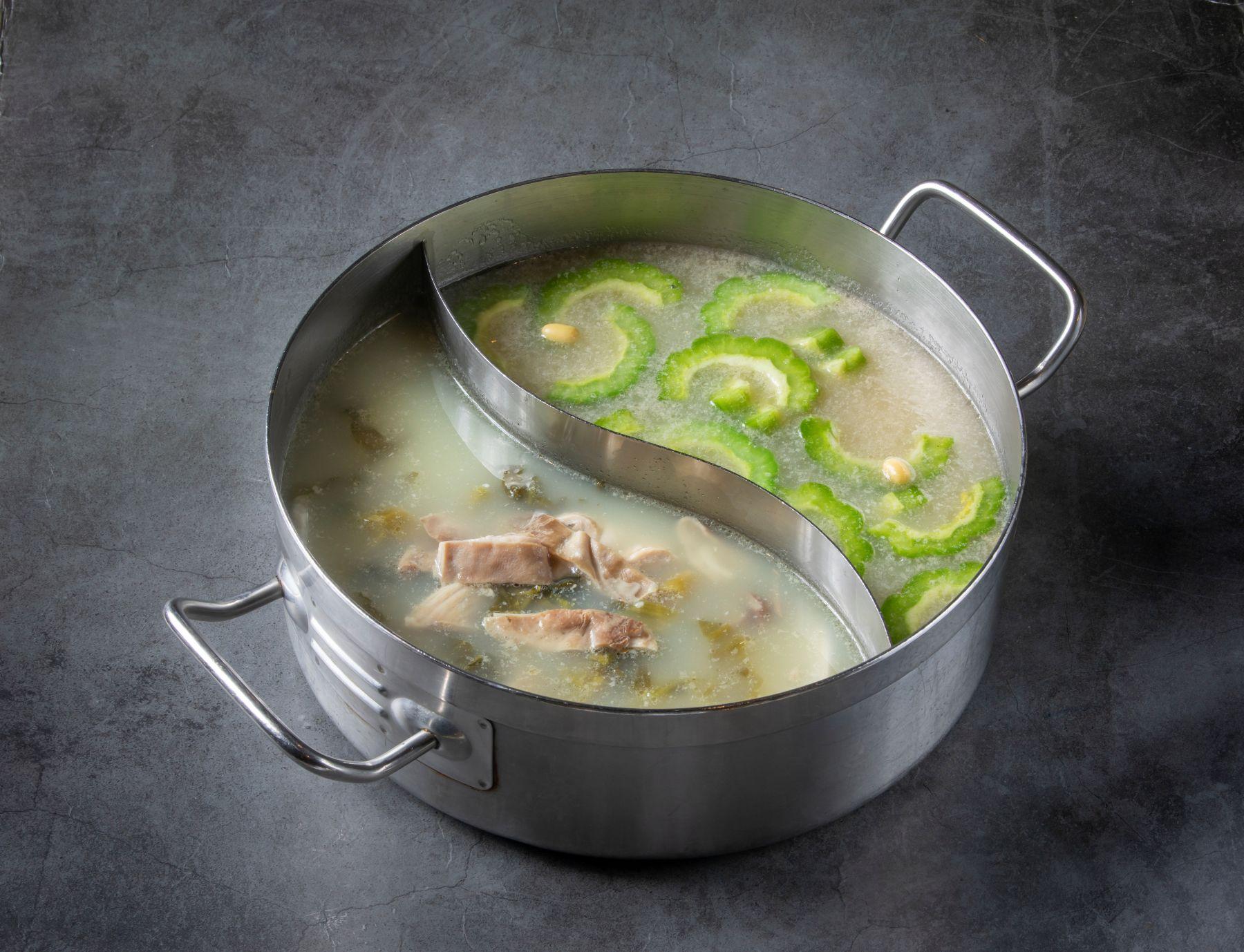 黃豆冬瓜湯+胡椒豬肚鍋(鴛鴦鍋)