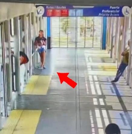 疑兇在事後在車站徘徊了一會。(X)