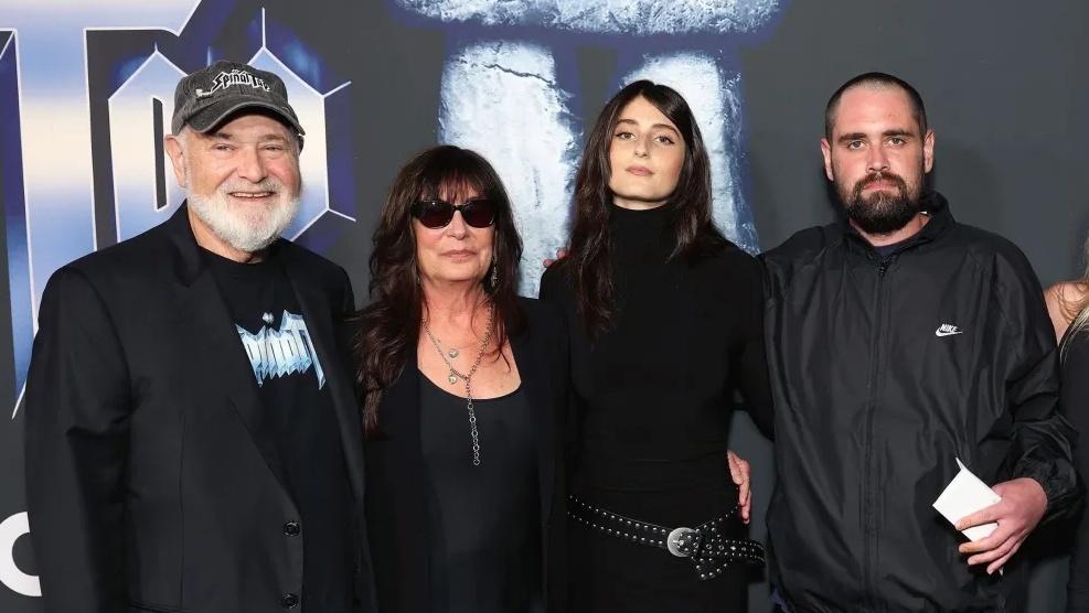 (左起)Rob Reiner、Michele Singer Reiner、Romy Reiner、Nick Reiner。