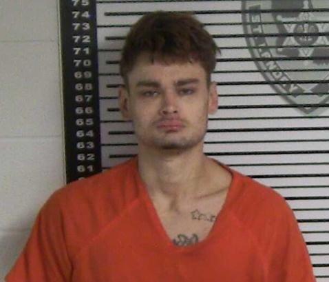 Joseph Allen Harrington在圍捕過程中舉槍輕生。(FB)