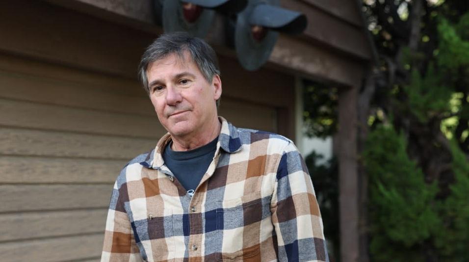 Ken關閉家中的燃氣總掣:「這件事讓我徹底崩潰,我沒法洗熱水澡,只能一刻不停地盯著監控畫面,隨時提防著牠。」(X)