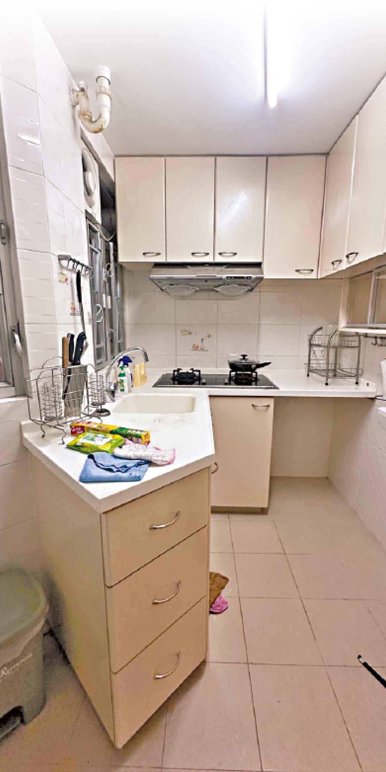 出租時單位內傢俬電器由業主全包。(受訪者提供)