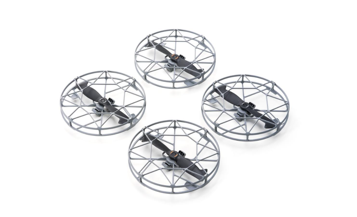 DJI Mini 5 Pro 航拍機推出專屬配件「快拆全向槳葉防護罩」,採用卡扣式結構,可快速裝設於航拍機機臂上。